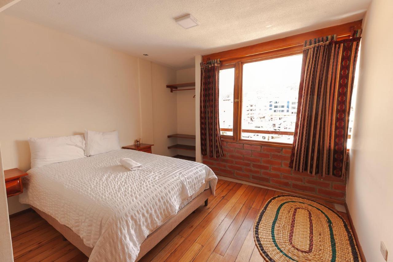 Los Ponchos Inn Apartasuite Otavalo Exterior photo