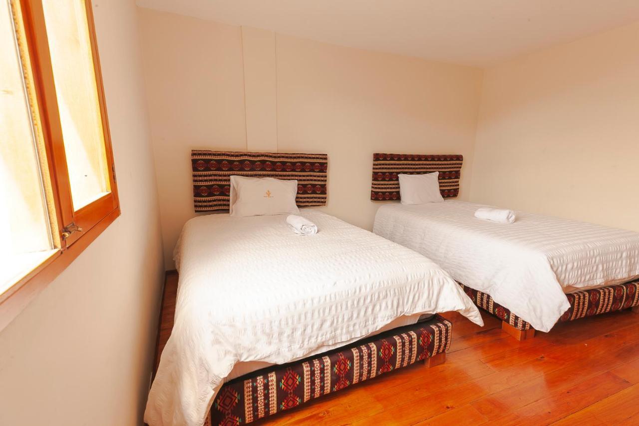 Los Ponchos Inn Apartasuite Otavalo Exterior photo